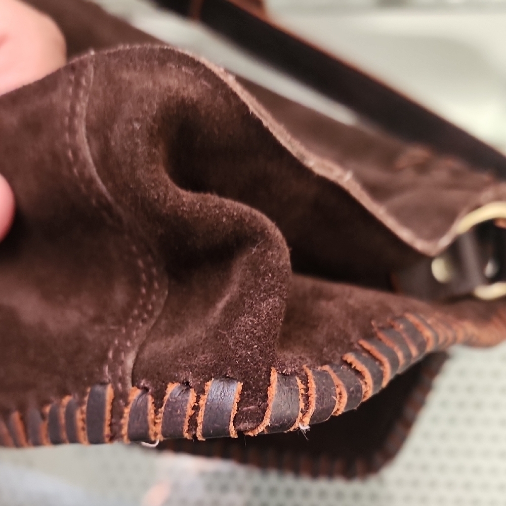 Anabaglish Brown Suede Hand-Stitched Leather Crossbody Bag - Picture 8 of 10